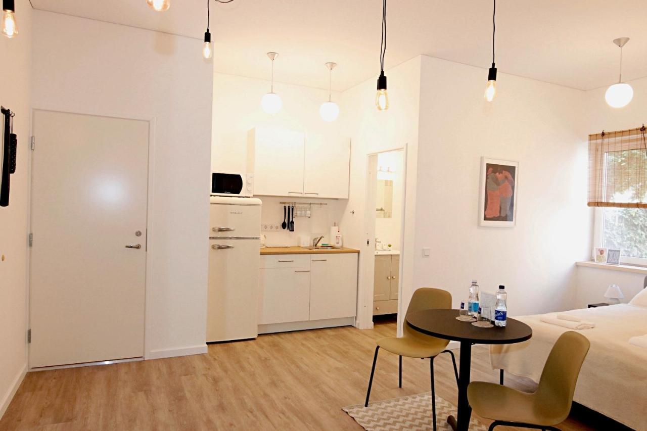 Minimalist Studio Old Town Apartments By Hostlovers Kaunas Exterior foto